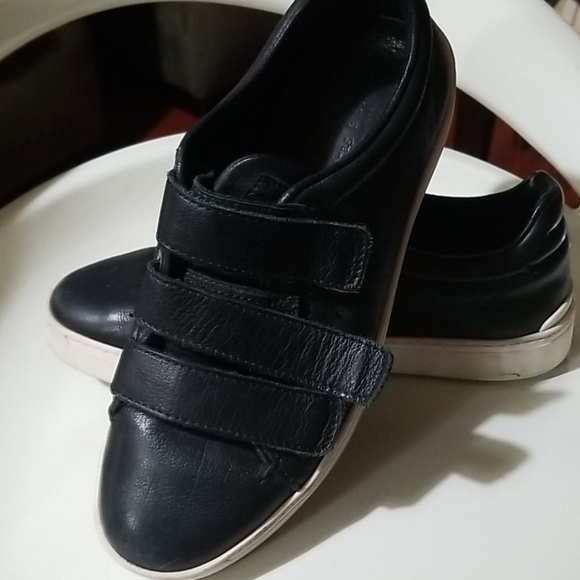 Use - Picture 3 of 4